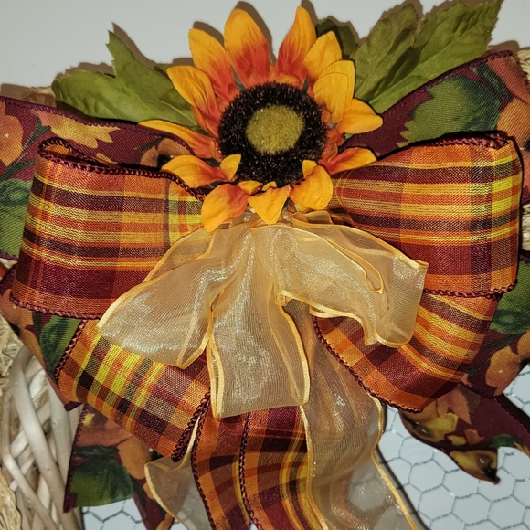 Sunflower Wreath Nana's Place Jute Deco Mesh Farmhouse Cottage - Picture 4 of 7